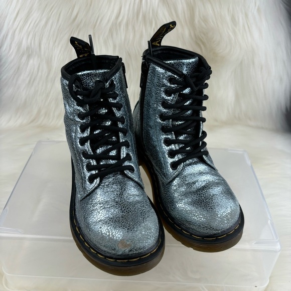 DR.MARTENS 1960 GLITTER GRAY KIDS BOOTS SIZE 12 - Picture 1 of 9